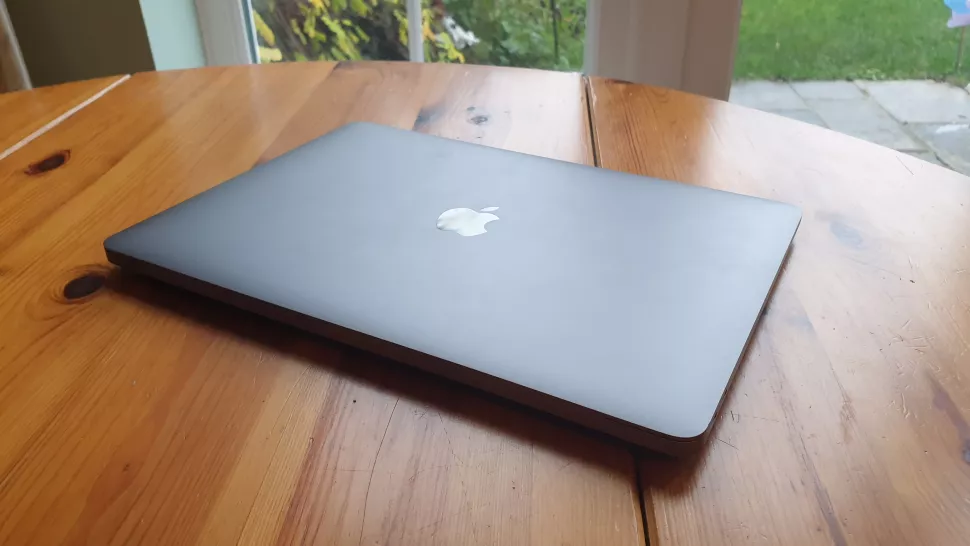 Apple MacBook Air (M1, 2020 г.)